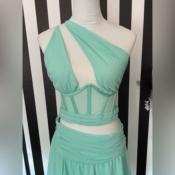 Beautiful Turquoise Chiffon Corset Cutout Flowing Maxi Dress - NWT - Picture 3 of 4